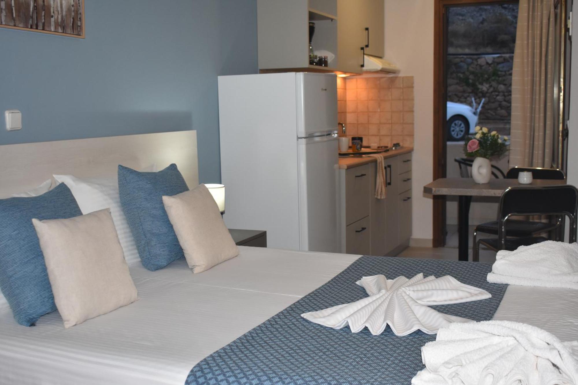 Asteras Apartments เซรอกัมโบส ภายนอก รูปภาพ