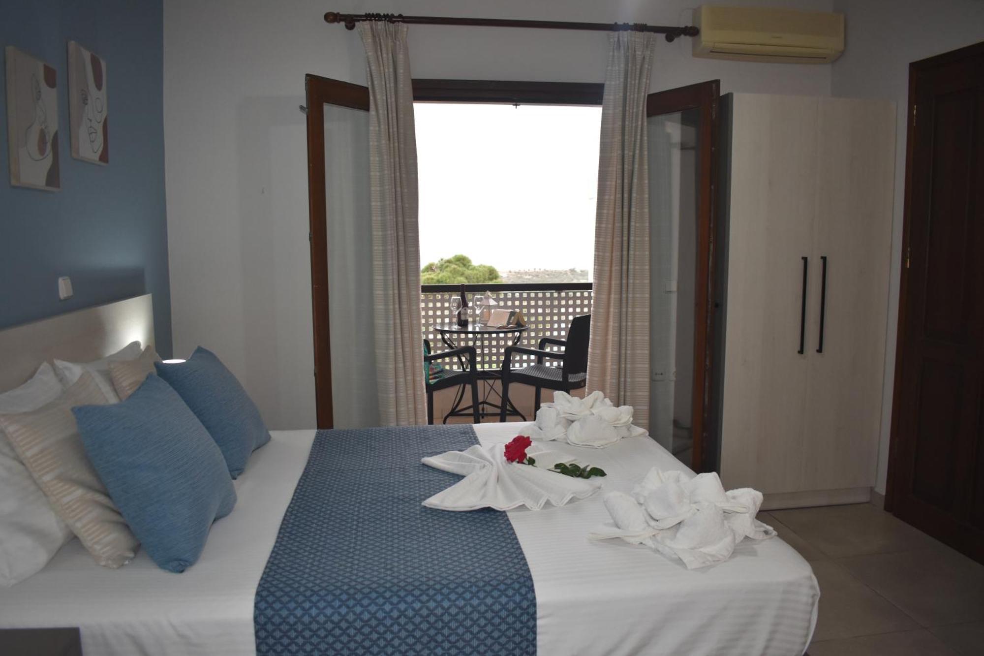 Asteras Apartments เซรอกัมโบส ภายนอก รูปภาพ